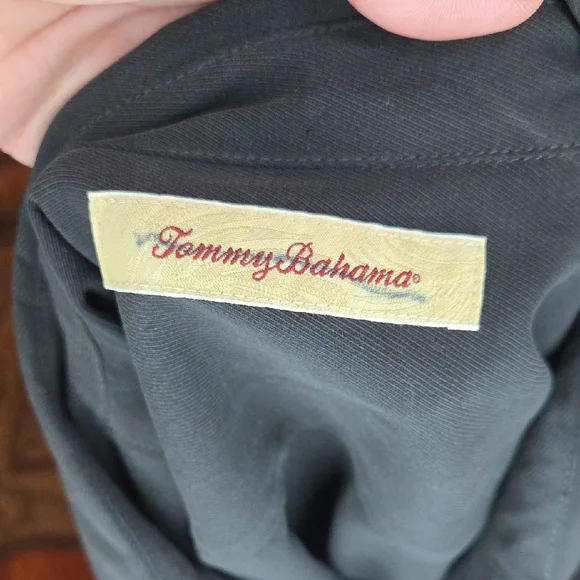 Tommy Bahama Black Casual Button-Down Shirt, Medium - Picture 4 of 7